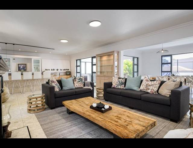 5 BEDROOM HOUSE FOR SALE IN DAINFERN GOLF ESTATE